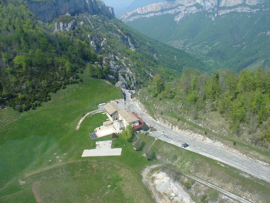 Hotel Du Col De La Machine Сан-Жан-ан-Ройан Екстериор снимка