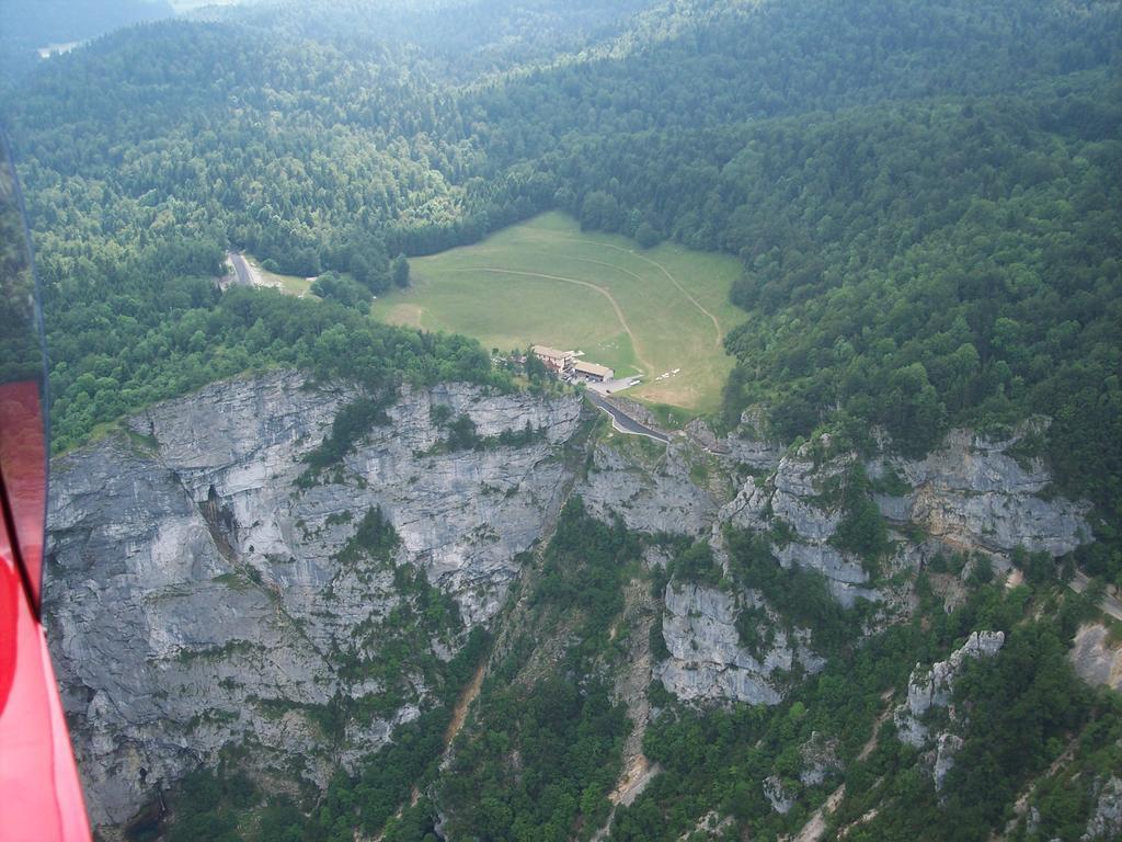 Hotel Du Col De La Machine Сан-Жан-ан-Ройан Екстериор снимка